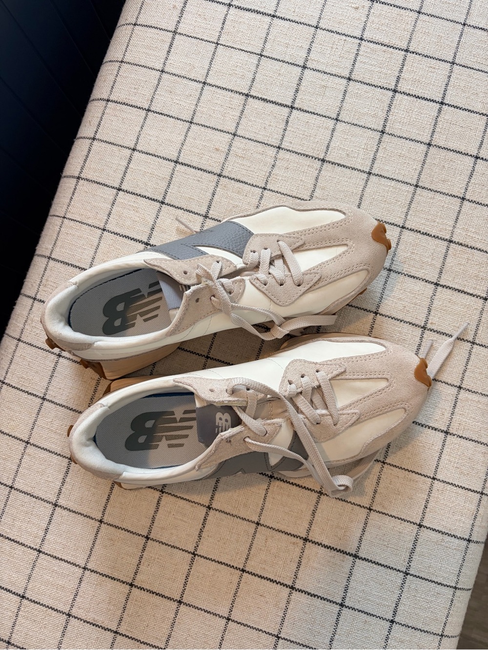 New Balance Unisex 327s - Picture 7 of 11